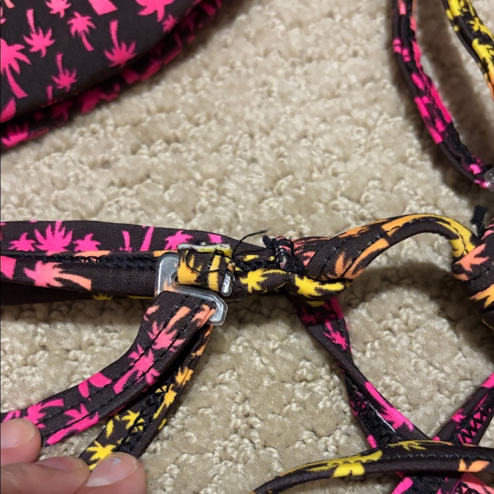 Tropical Bikini - Picture 4 of 5